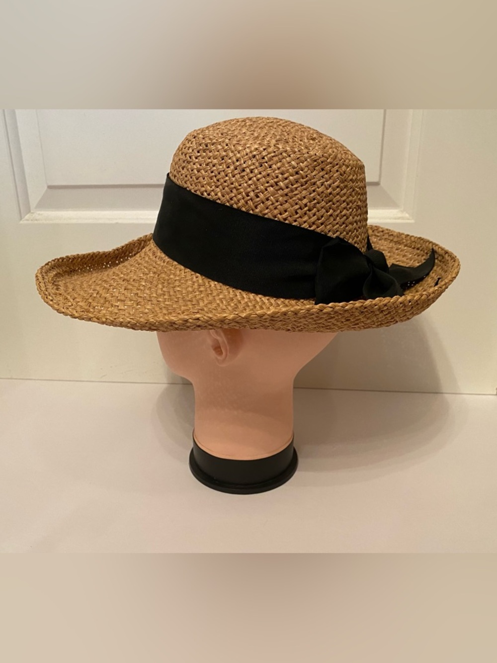 NEW YORK HAT & CAP CO HAT TAN STRAW BLACK GROSGRAIN RIBBON BOW WIDE BRIM USA